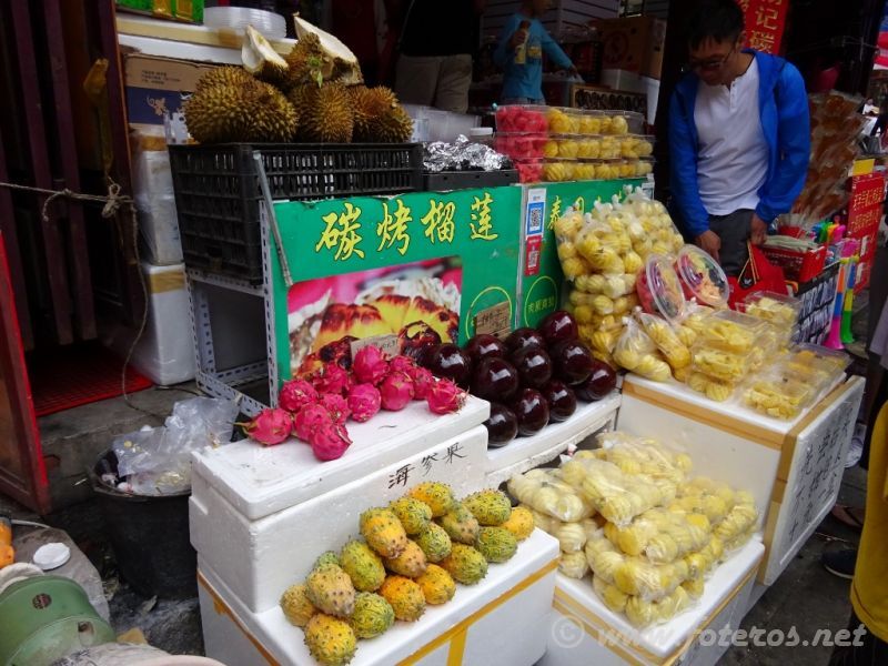 22
Yunnan - Dali
Calles - Frutas
Palabras clave: Elenita