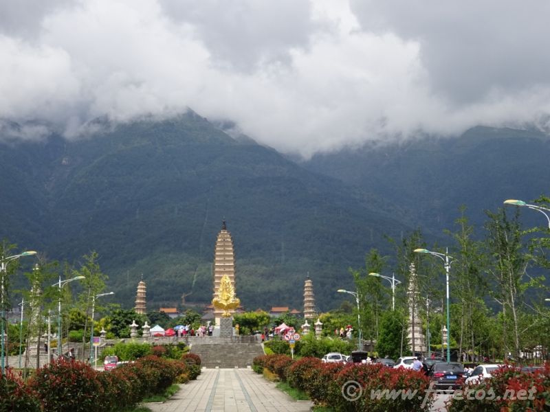 33
Yunnan - Dali
Templo Pagodas
Palabras clave: Elenita